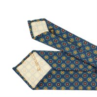 Cravatta in twill di seta blu con stampa floreale Immagine alternativa