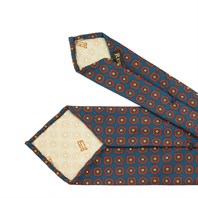 Cravatta in twill di seta blu chiaro con stampa geometrica Immagine alternativa