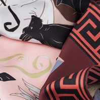 Artemide and Apollo brick scarf Alternative Image