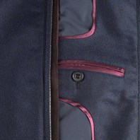 Blue vest in wool and cashmere Alternative Image