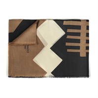 Konia scarf in hazelnut cashmere Alternative Image