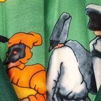 Pulcinella scarf in green cashmere Alternative Image