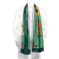 Pulcinella scarf in green cashmere Alternative Image