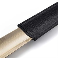 Calzante nero Immagine alternativa