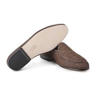 Luisiana suede loafers in brown Alternative Image