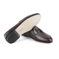 Brown leather loafer Alternative Image