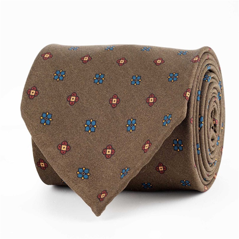 Brown silk twill tie with geometric print